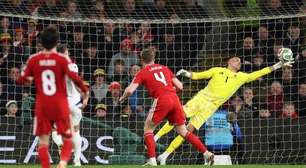 Bósnia bate País de Gales nos pênaltis e decide vaga na Copa contra a Itália