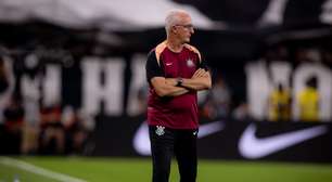 Dorival analisa dificuldades do Corinthians no setor ofensivo e em desempenho como mandante