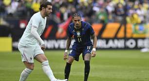 Raphinha e Wesley são desconvocados da Seleção Brasileira