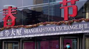 Ações da China terminam em alta com lucros industriais fortes e apesar de preocupações com o Oriente Médio