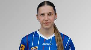 Jogadora de apenas 20 anos morre em grave acidente de carro