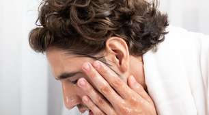 Dermatologista alerta os 5 maiores erros na limpeza do rosto