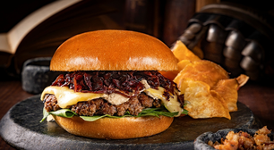 Famosa em São Paulo, hamburgueria Medieval anuncia novidade no cardápio