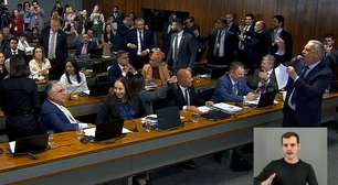 Deputados Lindbergh e Gaspar batem boca na CPMI do INSS e trocam ofensas: 'Estuprador'