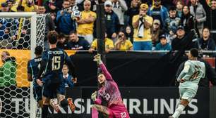 Léo Pereira é alvo de zoeira em derrota do Brasil para a França