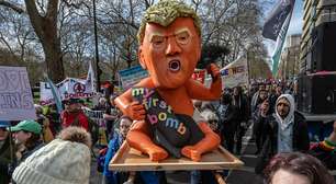 Protestos contra Trump tomam as ruas dos Estados Unidos