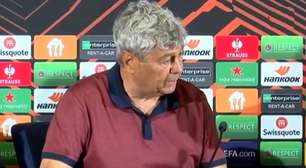 Vídeo: técnico da Romênia é internado às pressas após passar mal em treino