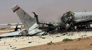 Imagens mostram aeronave militar dos EUA destruída em base na Arábia Saudita