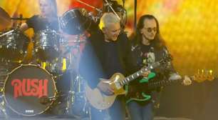Rush volta aos palcos de surpresa e toca clássico após 46 anos