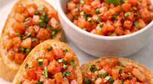 Bruschetta de tomate simples (entrada fácil para Páscoa)
