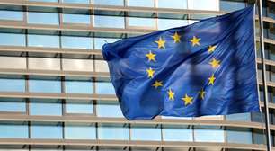 Prefeitos franceses de extrema direita retiram bandeiras europeias de prédios das prefeituras