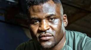 Francis Ngannou escolhe favorito para luta entre Alex Poatan e Ciryl Gane: 'Ótima luta para ele'