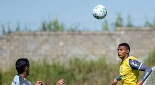 Treino do Mirassol: Dinâmica com bola foi o destaque da atividade