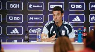 Scaloni se emociona e deixa coletiva após lesão de jogador da Argentina