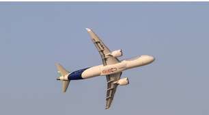 Achávamos que conhecíamos o limite da tecnologia militar até a China chocar com a arma secreta que fará seus novos caças dominarem o mundo