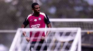 Portais italianos apontam desistência do Milan por volante do Corinthians