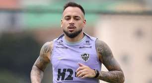 Maycon participa de treino e fica perto de voltar ao Atlético