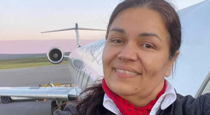 Filha diz que comissária de bordo estava consciente no momento em que foi ejetada de avião em acidente
