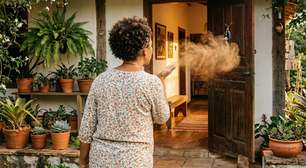 Você já soprou canela na porta hoje? Veja o que está por trás do ritual