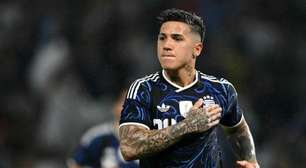 Enzo Fernández vira alvo de críticas e aumenta tensão no vestiário do Chelsea