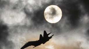 Avião militar russo cai em penhasco na Crimeia e deixa 29 mortos