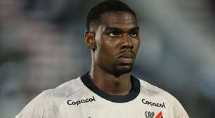 Escalação do Athletico-PR contra Bahia tem dúvida e titular fica de fora: "Desfalque"