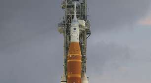 Nasa inicia carregamento de combustível em foguete que irá à Lua