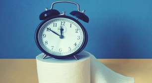 Veja quando acordar à noite para urinar é sinal de alerta