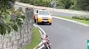 Perseguição policial termina em acidente e deixa adolescente gravemente ferido na Serra Gaúcha