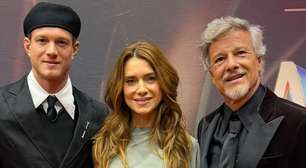 Vestido de Letícia Spiller chama atenção em evento da Globo: 'Cadê a outra perna?'