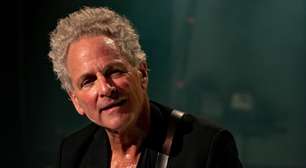 Lindsey Buckingham, do Fleetwood Mac, sofre ataque de stalker com substância desconhecida