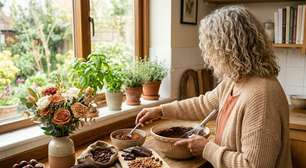 Cacau na menopausa: receitas que equilibram seus hormônios