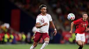 Lamine Yamal condena cantos racistas em amistoso da Espanha: 'Sou muçulmano'