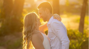 Jovem que morreu horas após casamento estava sorridente e iluminado em cerimônia; veja vídeo