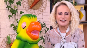 Ana Maria Braga segue trend da gravata com peça estampada de R$ 368,80