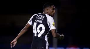 "Tudo deu errado" diz volante do Corinthians após derrota