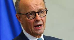 Merz causa novo incômodo ao querer "devolver" 800 mil sírios