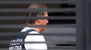 Defesa de Bolsonaro solicita a Moraes autorização para incluir cuidador na prisão domiciliar