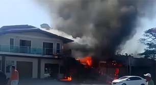 Veja os detalhes do acidente em que avião caiu sobre casa em Capão da Canoa/RS