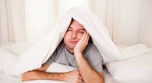 Por que acordamos de madrugada? Causas e soluções