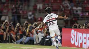 São Paulo vence Cruzeiro em partida pelo Brasileirão no MorumBIS