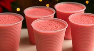 Sobremesa de morango batida no liquidificador, um doce incrível que fica pronto em minutos