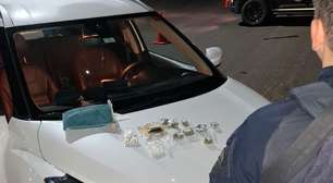 Polícia intercepta "tele-entrega" de drogas na BR-116, em Novo Hamburgo