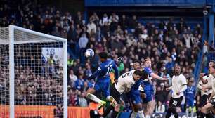 Brasileiros decidem, e Chelsea pinta o sete contra time da Terceira Divisão