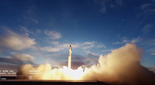 China está superando EUA com estratégia simples: fabricar mísseis hipersônicos ao preço de um Tesla