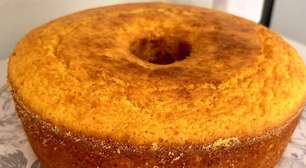 Bolo de fubá da vovó fofinho, feito sem trigo e sem leite, que fica uma verdadeira delícia