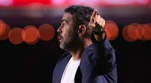 Artur Jorge aponta inconsistência defensiva em goleada, mas não poupa ataque do Cruzeiro