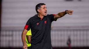No Atlético-GO, Adson Batista detona se Eduardo Souza segue no comando da equipe