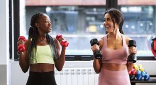 Nem horas na esteira, nem pesos pesados: estes são os 5 passos para iniciar na musculação