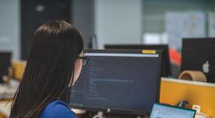 Inteligência artificial gerou mais vagas do que nunca, mas também dificiltou a busca por emprego